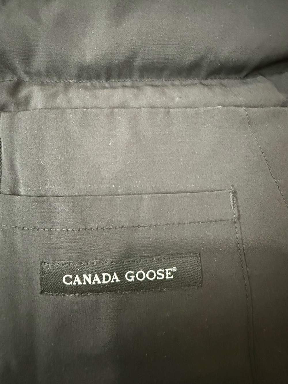 Women’s Canada Goose Black Quilted Down Puffer Vest with Logo Patch X-L - Picture 4 of 11